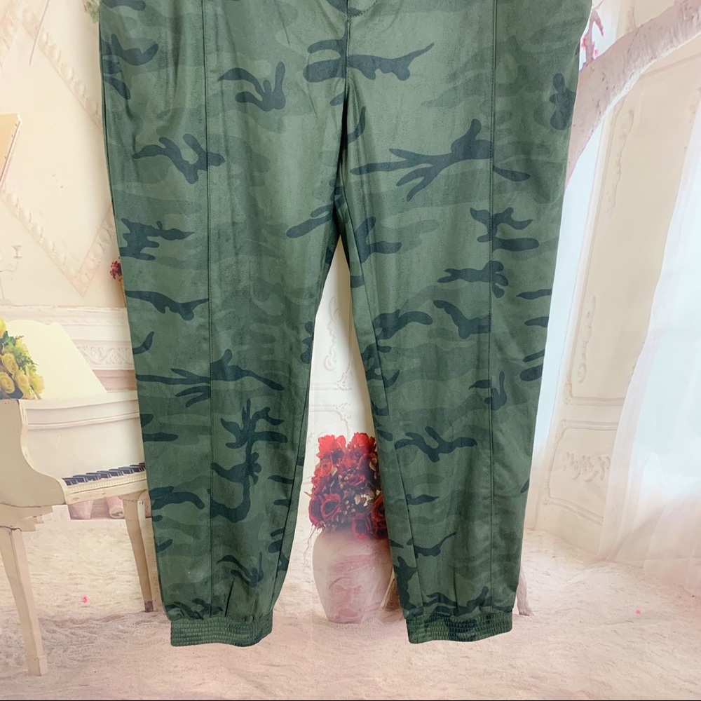 NEW Anthropologie Textured Camo Joggers - Picture 7 of 15